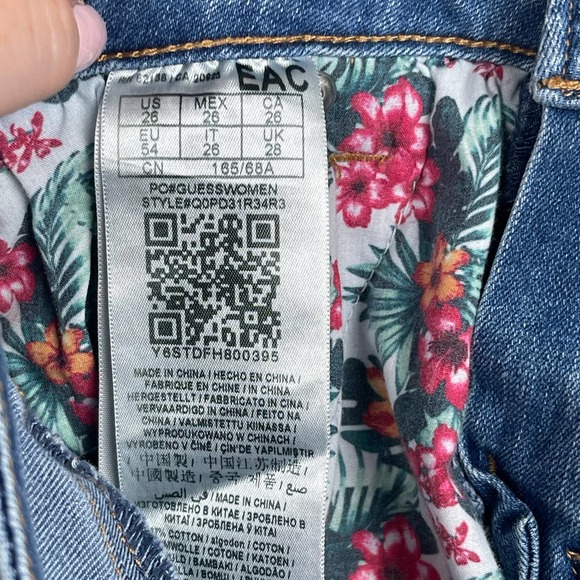 Y2K Guess Los Angeles Cut Off Distressed Jean Shorts Women’s 26 Floral Pockets - Picture 6 of 7